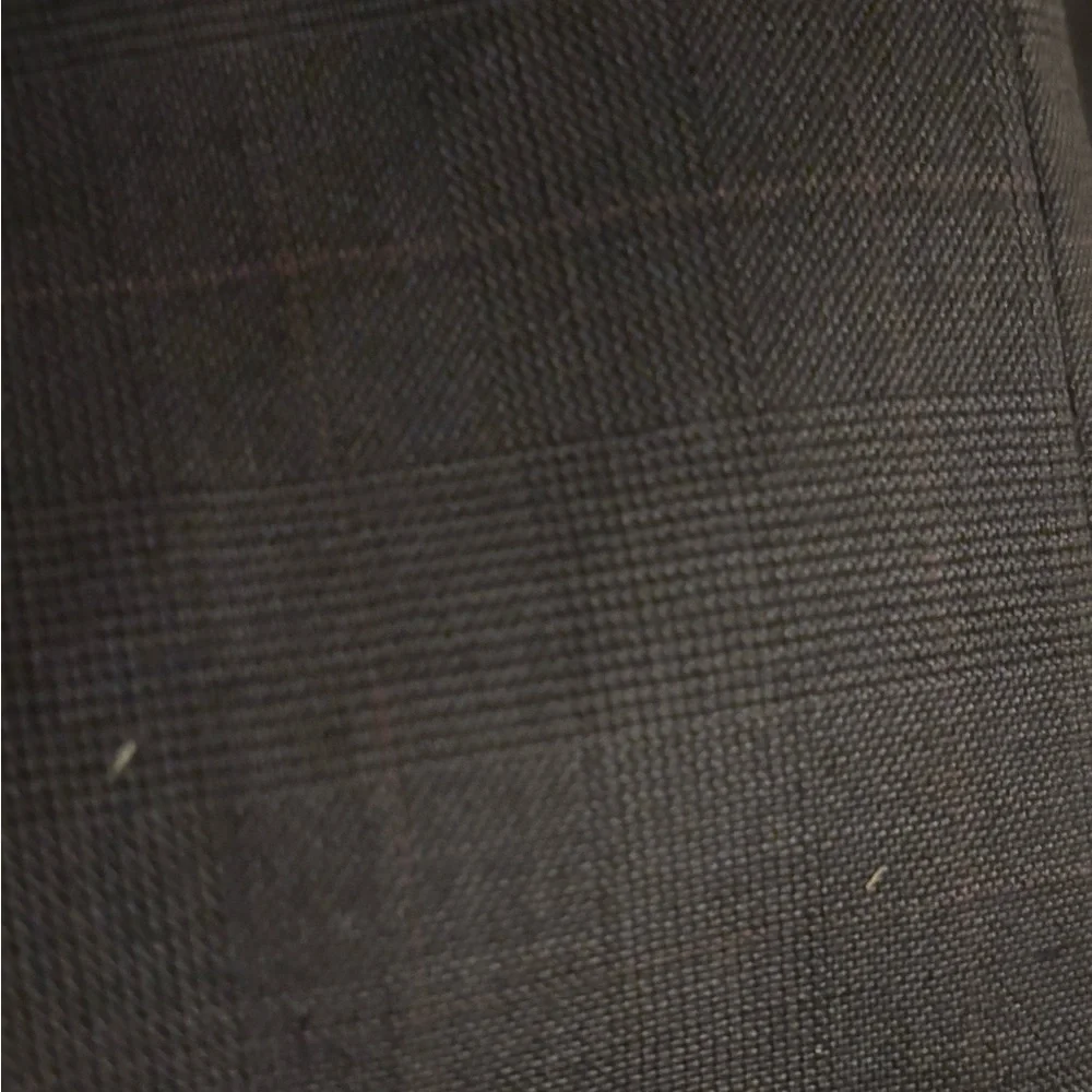 Stafford‎ like new wool grey blazer.  Size 44L.  Plaid pattern.